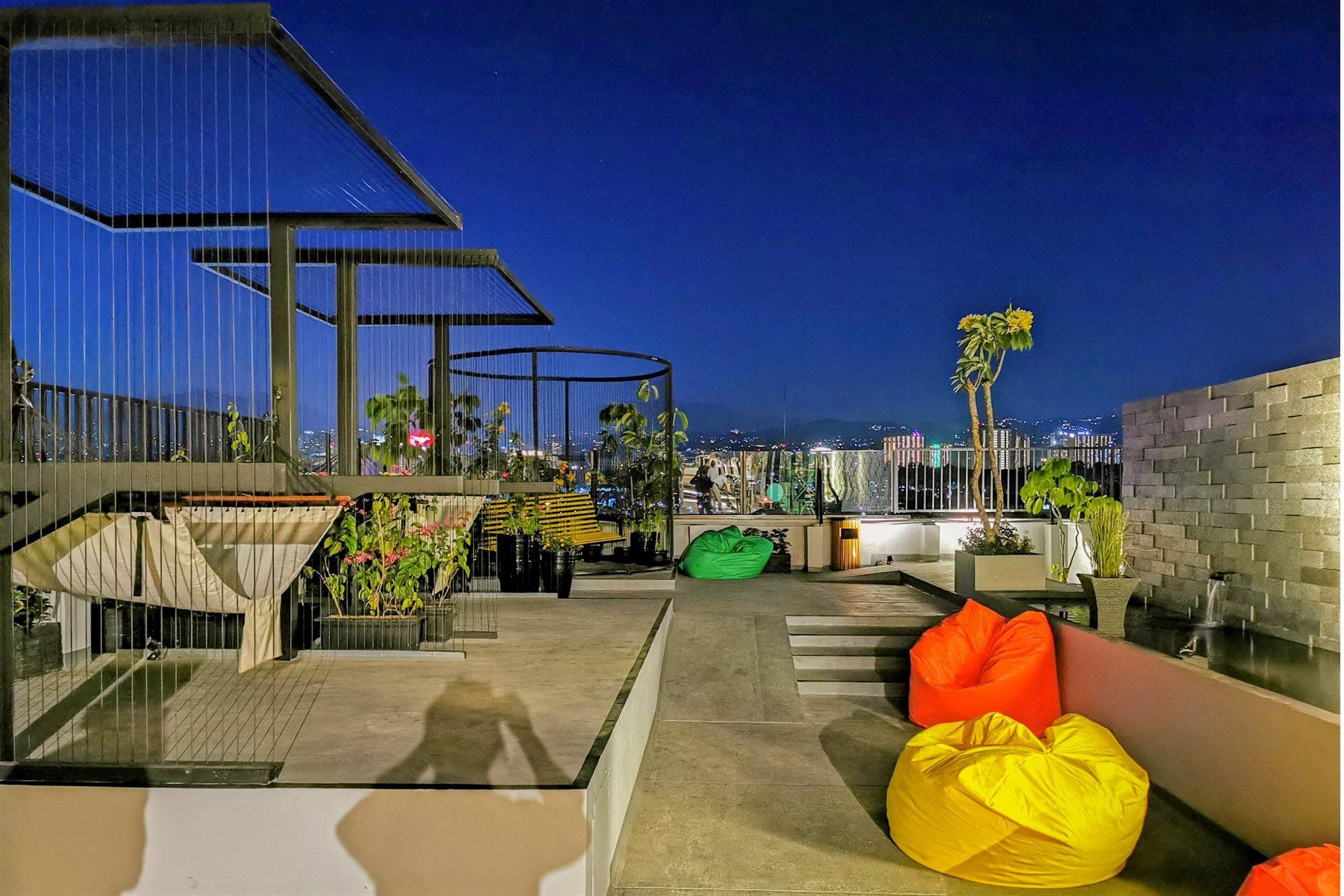 Zest Sukajadi Bandung By Swiss-Belhotel International Exterior photo