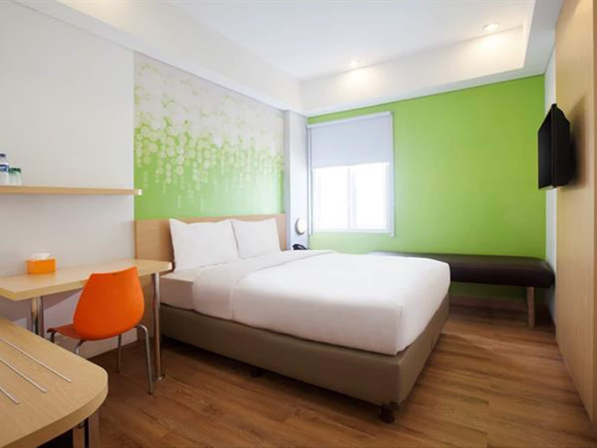 Zest Sukajadi Bandung By Swiss-Belhotel International Exterior photo