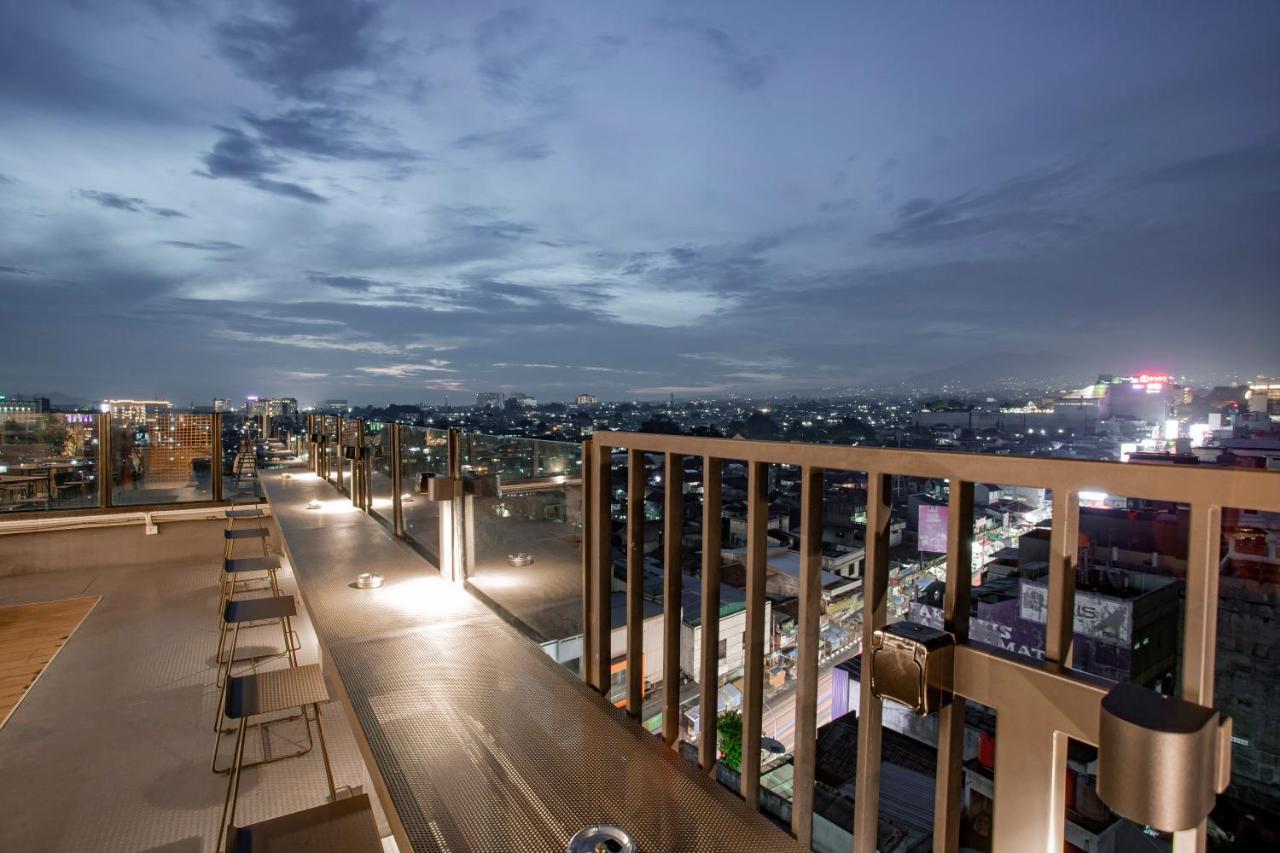 Zest Sukajadi Bandung By Swiss-Belhotel International Exterior photo