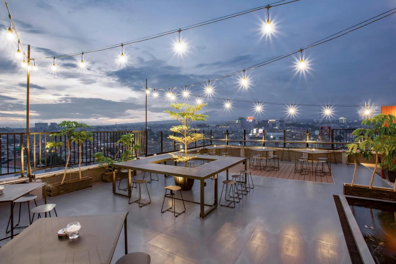 Zest Sukajadi Bandung By Swiss-Belhotel International Exterior photo