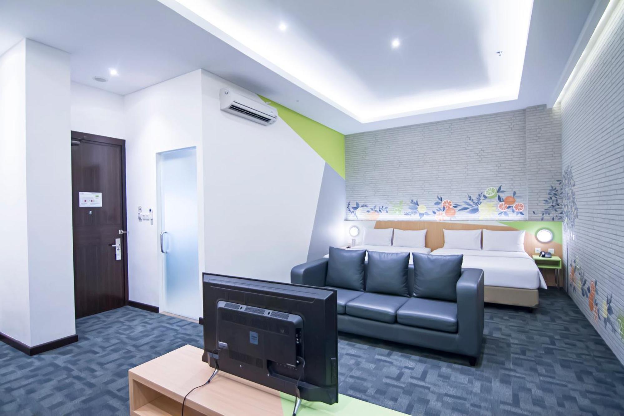 Zest Sukajadi Bandung By Swiss-Belhotel International Exterior photo